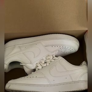 White Nike court visions